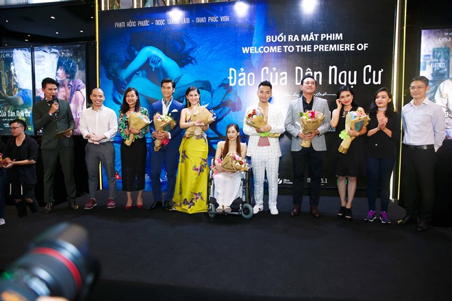 Trường Giang, Nhã Phương tình tứ diện đồ đôi đi xem phim - 7