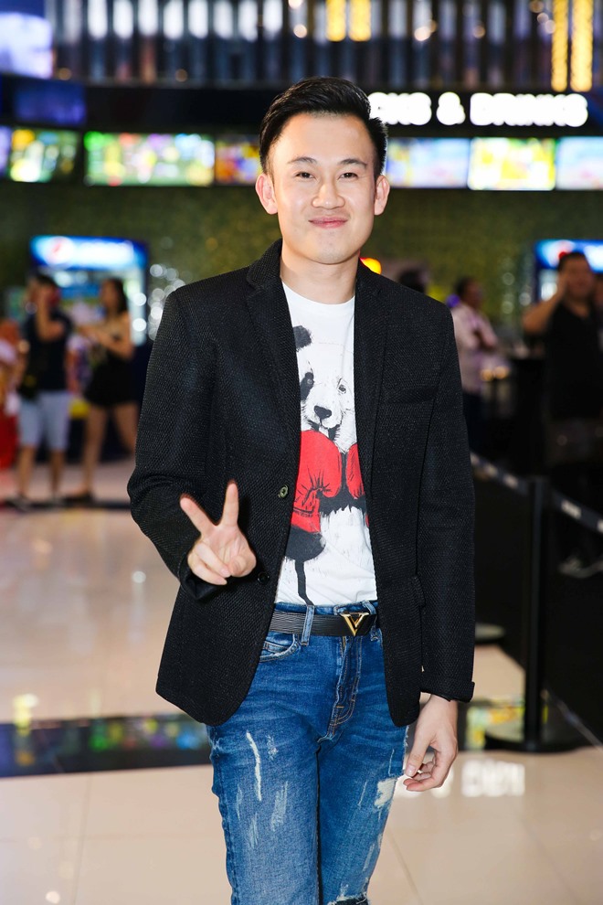 Trường Giang, Nhã Phương tình tứ diện đồ đôi đi xem phim - 2