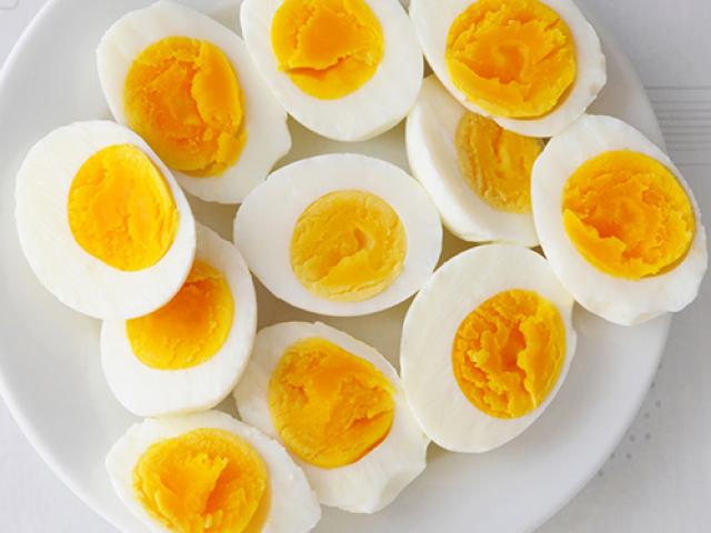 Quan niệm ăn trứng nhiều có hại xưa rồi, 2 quả mỗi ngày cho lợi ích thần kỳ