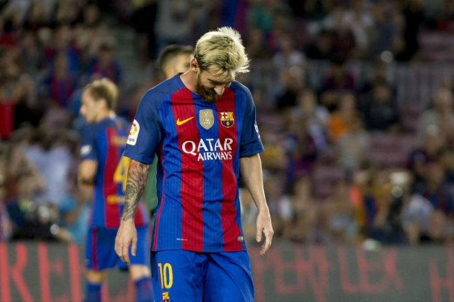Messi “hành” Barca: Lương khủng, Bóng vàng & dìm Neymar - 1