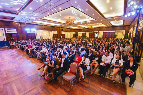 Sự kiện Questra World Leadership được tổ chức tại Việt Nam - 1