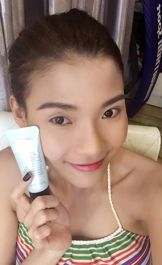 Thúy Diễm táo bạo thế này bảo sao Lương Thế Thành không rời nửa bước - 5