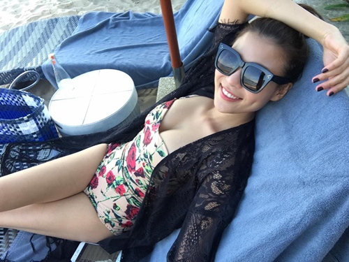 Thúy Diễm táo bạo thế này bảo sao Lương Thế Thành không rời nửa bước - 7