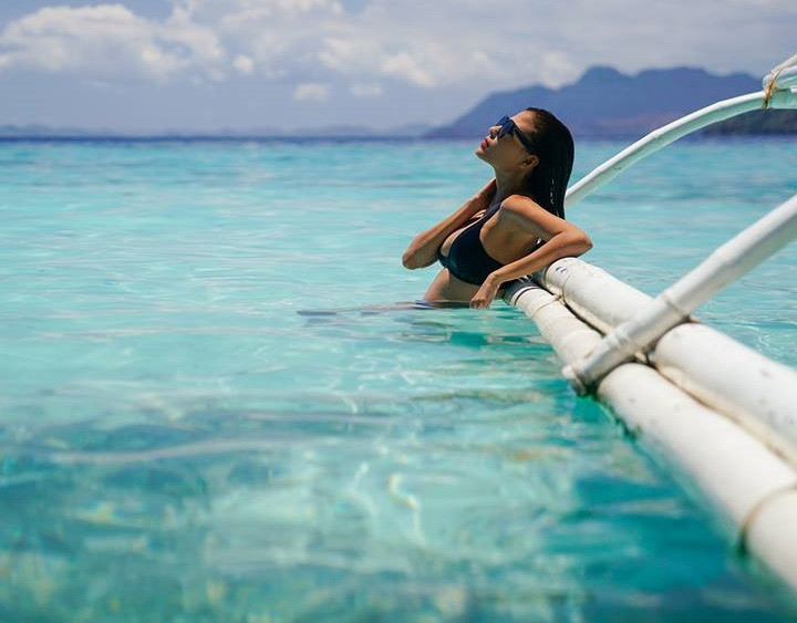 Thúy Diễm táo bạo thế này bảo sao Lương Thế Thành không rời nửa bước - 4