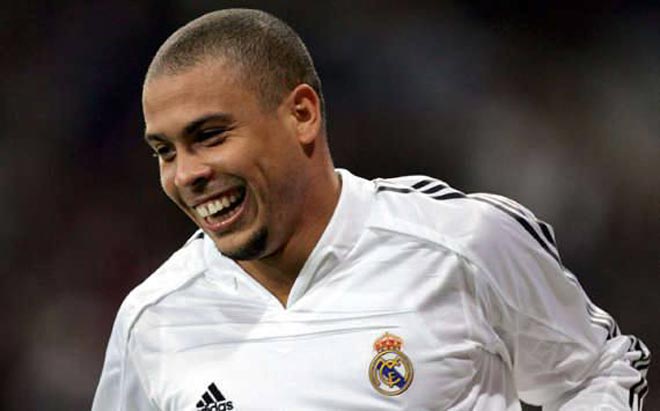 Ronaldo béo trở lại đá bóng, khoác áo Real sau 6 năm - 1