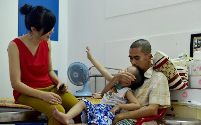 Chân dung người vợ tảo tần bị đồn ôm con bỏ đi của diễn viên Nguyễn Hoàng - 2