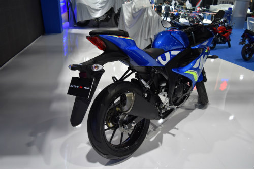 2017 Suzuki GSX-R150 tung chiêu giữ giá cạnh tranh - 3