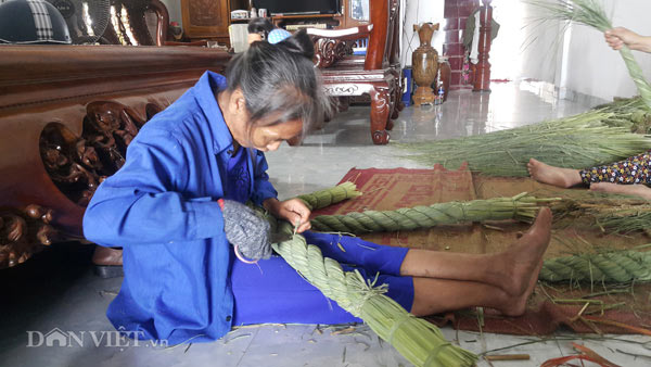 Nghề lạ ở Ninh Bình: Ngồi nhà tết đuôi trâu, kiếm chục triệu/tháng - 2