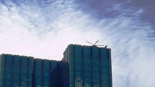 Người dân ngỡ ngàng thấy trực thăng xuất hiện trên nóc nhà ở SG - 3