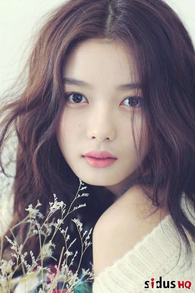 Kim Joo Jung hiện đang là sao trẻ đầy tiềm năng của làng giải trí Hàn Quốc.