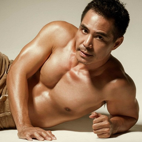 Ngấp nghé U50, ngoài Đan Trường, Hoài Linh cũng là "soái ca" cơ bắp - 5