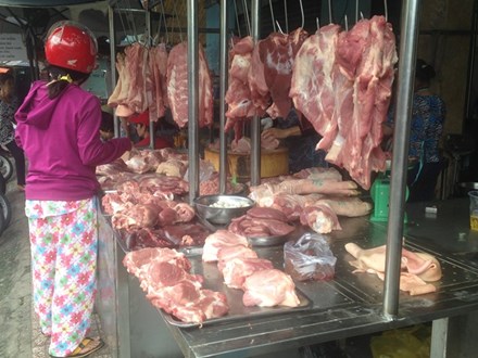 Thịt heo giảm giá: Nơi tấp nập, chỗ vắng hoe - 4
