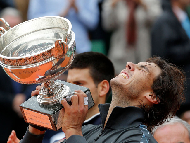 2012 - Nadal chứng tỏ anh không có đối thủ ở Roland Garros khi đánh bại Novak Djokovic 6-4, 6-3, 2-6, 7-5 ở trận chung kết
