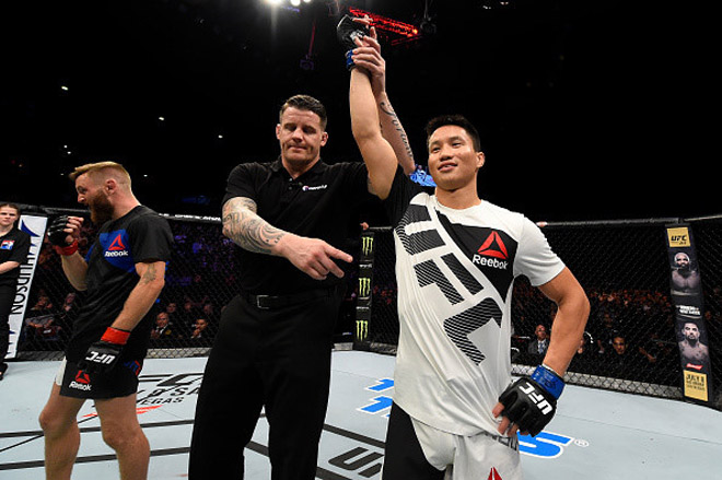 MMA: Vì vợ, Ben Nguyễn hạ gục cao thủ UFC sau 49 giây - 1