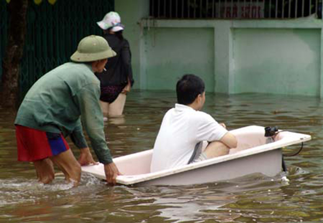 Dịch vụ di chuyển kiểu mới trong ngày ngập lụt.