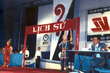 Loạt ảnh "hiếm có khó tìm" về MC Lại Văn Sâm trước khi nghỉ hưu - 4