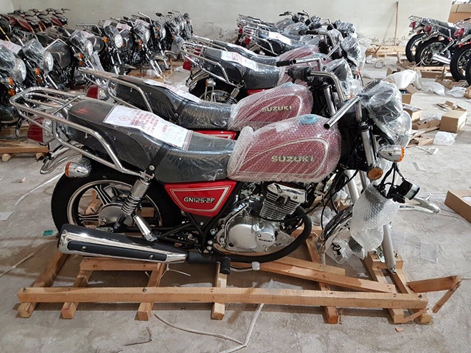 'Huyền thoại' Suzuki GN125 trở lại Việt Nam với phiên bản 2017 - 5