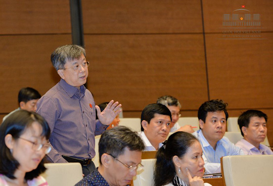 Đại biểu QH tranh luận với Phó Thủ tướng về Sơn Trà - 2