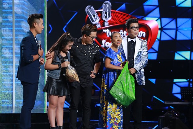 Cô bé Tiền Giang "náo loạn" sóng truyền hình với bản rock máu lửa - 2