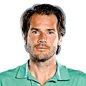 Stuttgart Open: Federer ra ngõ đụng &#34;tri kỷ&#34; - 3