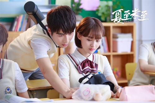 Phim của "đối thủ" Lưu Diệc Phi oanh tạc màn ảnh nước tỷ dân - 1