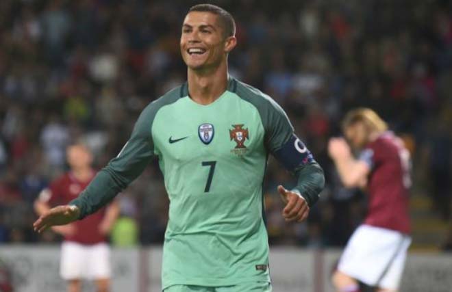 Confederations Cup 2017: Ronaldo thống trị giải đấu hạng 2? - 1