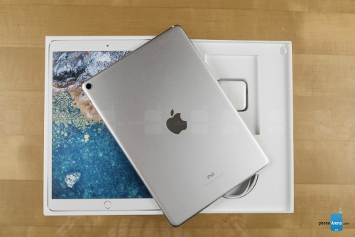 Mở hộp máy tính bảng tốt nhất thế giới – iPad Pro 10,5 inch - 1