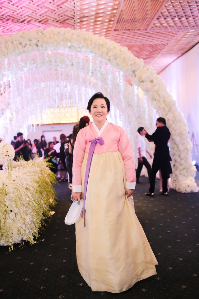 Mẹ vợ xinh đẹp lại chiều chuộng hết mực khiến Trấn Thành muốn "ở rể" - 4