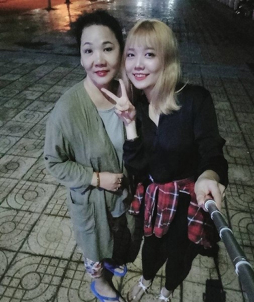 Mẹ vợ xinh đẹp lại chiều chuộng hết mực khiến Trấn Thành muốn "ở rể" - 10