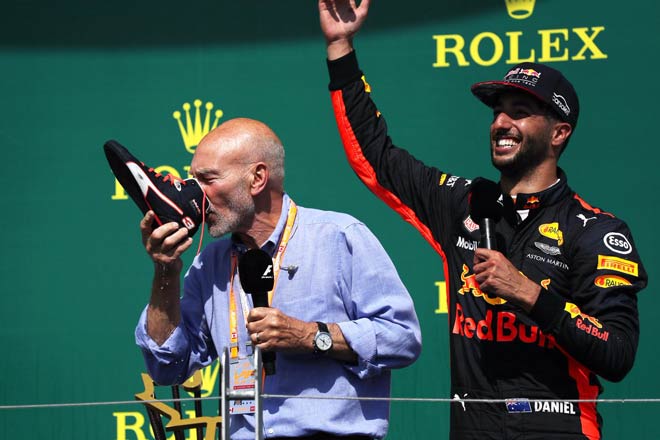 Đua xe F1: Những cú vượt siêu hạng và màn chơi trội của "Giáo sư X" - 2