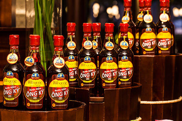 Muốn chọn nước mắm chuẩn ngon hãy nghiên cứu các bí quyết sau - 3