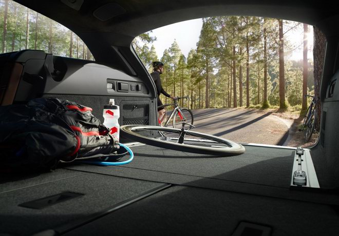 Jaguar XF Sportbrake 2018 ra mắt, giá 1 tỷ đồng - 2