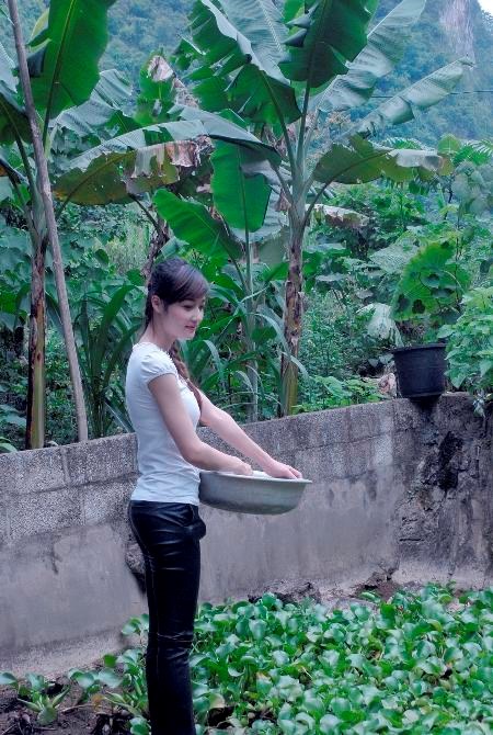 Bố mẹ Lam Trường, Hà Tăng nuôi con thành danh từ xe bánh mì, nước mía - 6