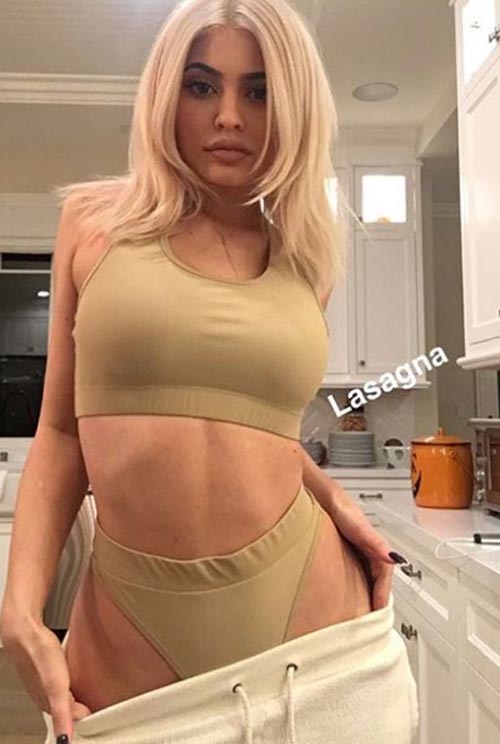 10 bộ cánh thảm họa đến cạn lời của đệ nhất hot girl Mỹ - 7