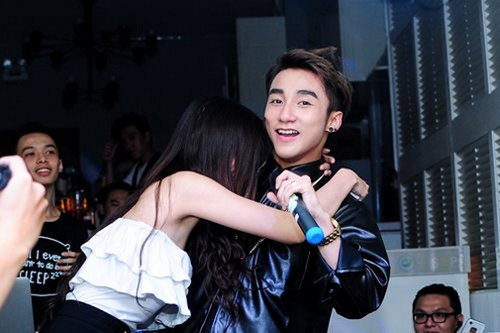 Trường Giang phải nhìn phong thái của Sơn Tùng nếu không muốn bạn gái ghen - 7