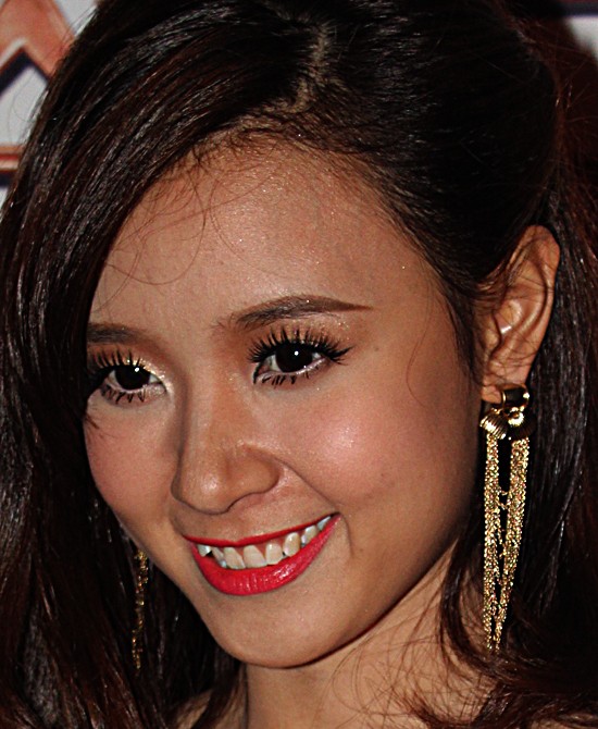 Ngã ngửa khi thấy ảnh Nhã Phương, Angela Phương Trinh trước khi chỉnh sửa - 6