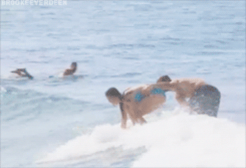 Ảnh động: Gặp gái trên bãi biển - 3