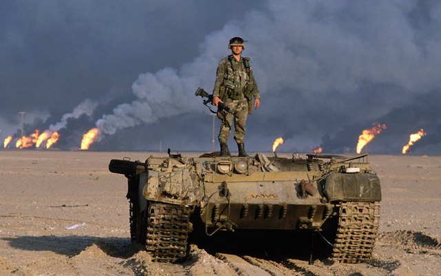 Chiến tranh vùng Vịnh: Trận lớn nhất bom vùi đạn dập Iraq - 1