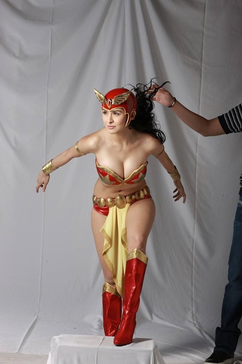 Mỹ nữ được tổng thống Philippines cưng nhất "gây náo loạn" khi dự sự kiện - 13