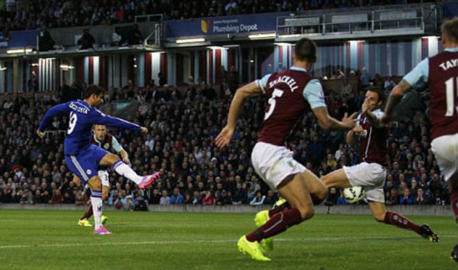 Ngoại hạng Anh mùa giải mới: Joe Hart đấu MU, Mahrez chào Arsenal - 3