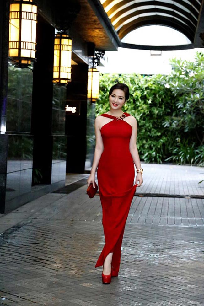 Thân hình đồng hồ cát của Giáng My U50 khiến gái trẻ phát ghen - 4