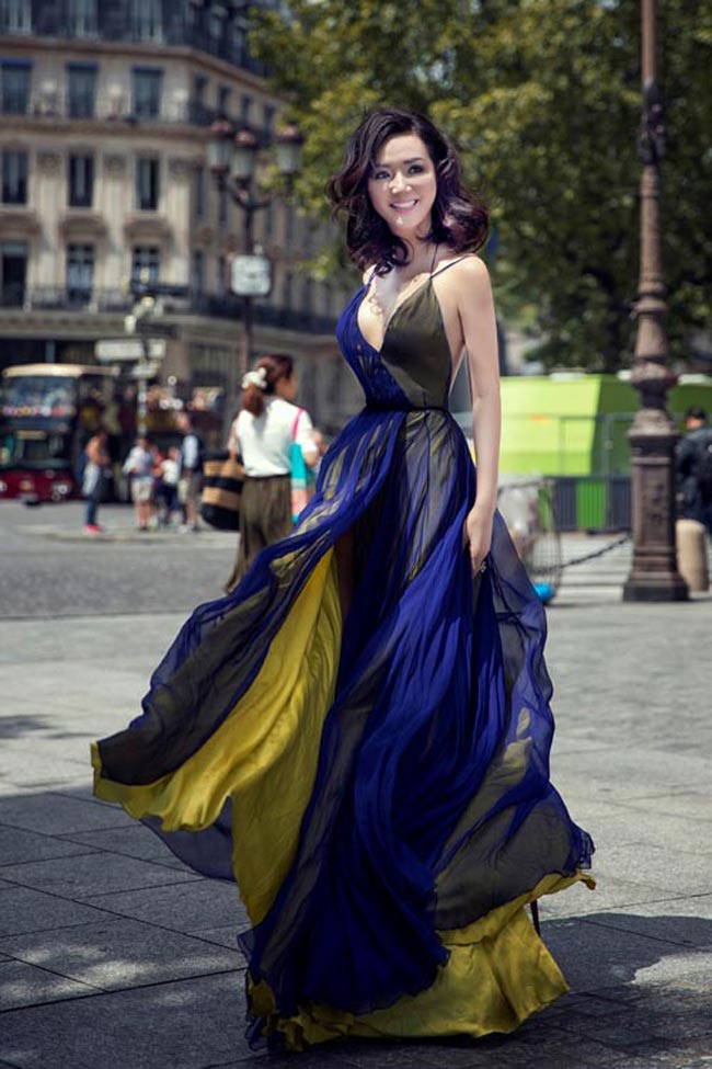 Thân hình đồng hồ cát của Giáng My U50 khiến gái trẻ phát ghen - 9