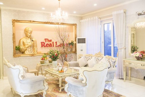 Độ giàu của Hồ Quỳnh Hương hay Hari Won khiến fan "nể" hơn? - 11