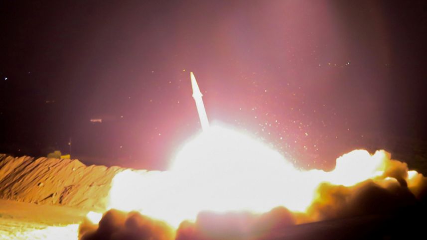 Iran phóng tên lửa đạn đạo diệt IS ở Syria là “trò hề”? - 1