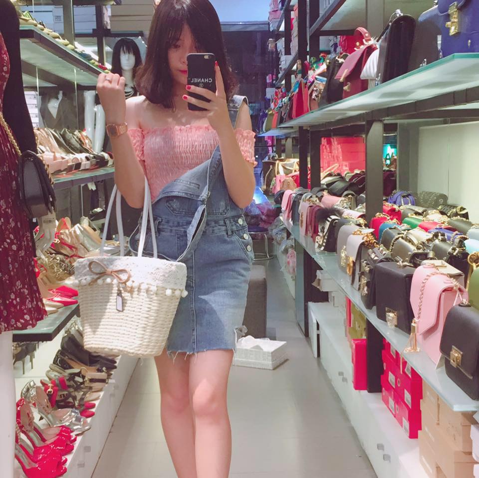 Việt Huê nóng bỏng vẫn ít nhiều "kiêng dè" em gái hot girl - 7