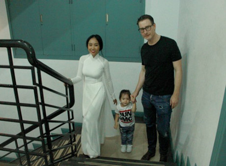 Hà Hồ, Khánh Thi đẹp bội phần trong khoảnh khắc đặc biệt sau cánh gà - 6