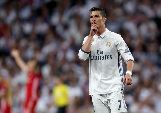 &#34;Bố già Real&#34; giữ Ronaldo: 1 tỷ euro không bán “linh hồn” - 1