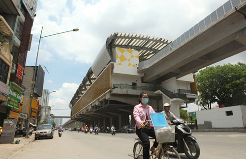 Những tuyến đường HN bị chặt cây xanh: Ngày ấy - Bây giờ - 13