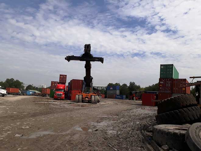 Xe container quần thảo ngày đêm, dân cầu cứu Thành ủy - 2