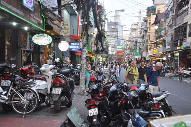 Du khách nước ngoài bị đâm chết ở khu phố Tây Sài Gòn - 1